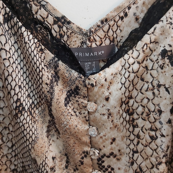 🤯2/$15 Primark Animal Print Light Brown Tied Top with Black Lace Size 4 - Picture 2 of 2